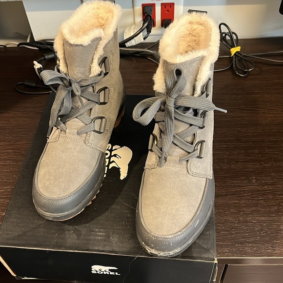 Women's Winter Boots - Sorel Tivoli IV - Picture 2 of 8